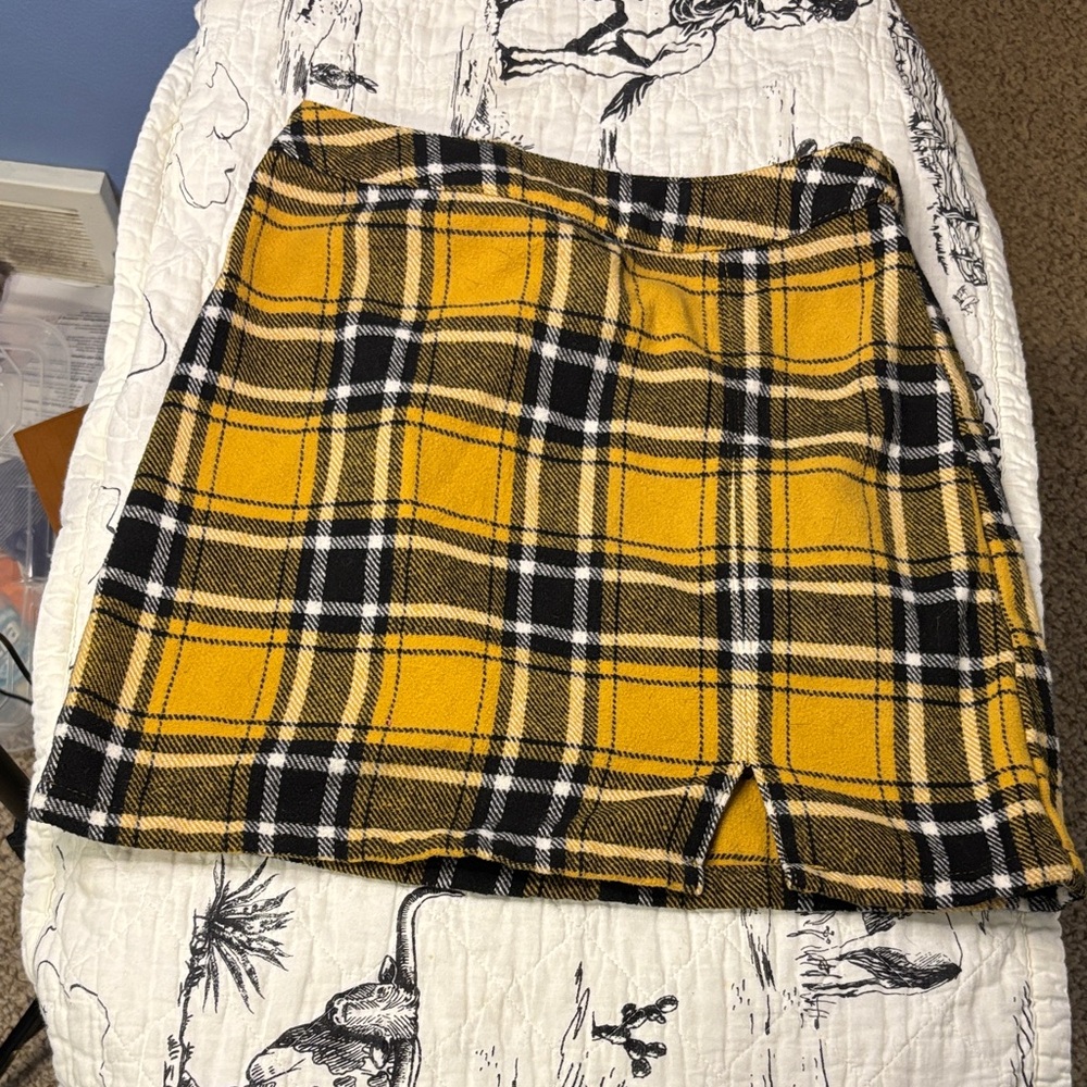 Yellow Plaid Mini Skirt - Classic Women's Skirt Clueless Cher skirt size 7-9 med